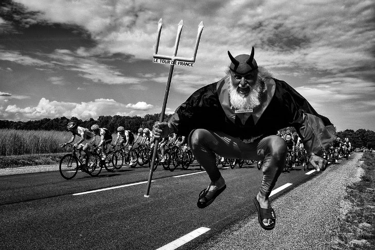 Драматичні фотографії Тур де Франс 2017 Драматичні фотографії Тур де Франс 2017