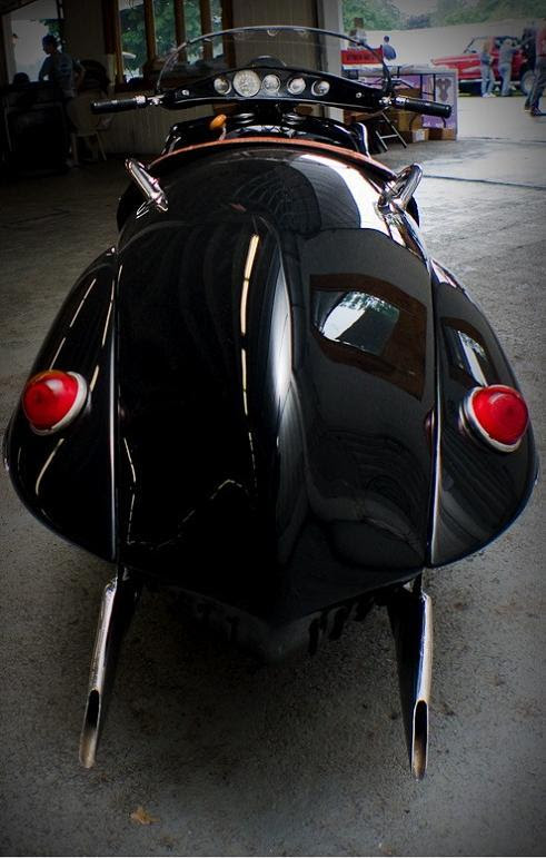 vintage-art-deco-motorcycle