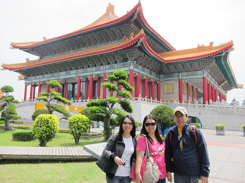 chiang kai shek memorial hall taipei taiwan