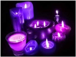 velas de colores fondo violeta- las pleyadianas