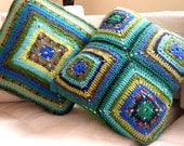 Pillow Grannysquare with refreshing colors - StylestanbuL Pillow Grannysquare with refreshing colors - StylestanbuL