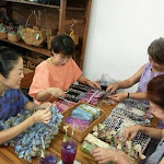 バリ島のバティック店でワークショップ 日本からの参加者も - バリ経済新聞