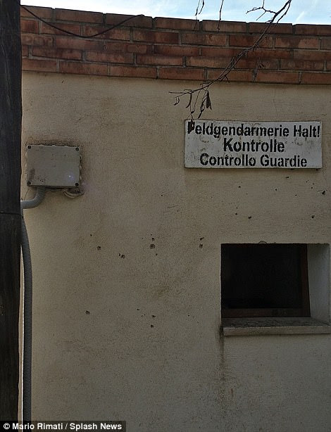 This sign indicates that the building was a guard room during World War Two