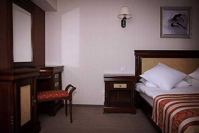 Hotel LEVOSLAV - Hostal