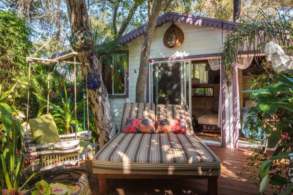  Tropical  Tiny  House  in California