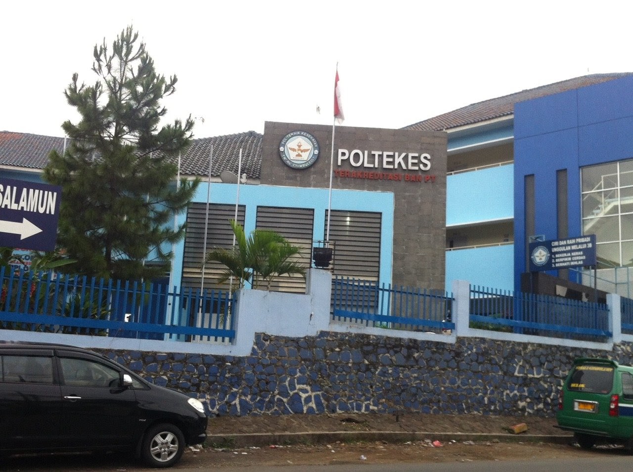 Poltekes Tni Au Ciumbuleuit Bandung Photo