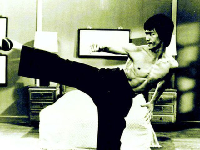 Rare Photographs of Bruce Lee