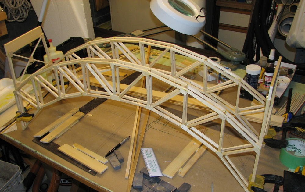 How to build a strong truss bridge with balsa wood hedef