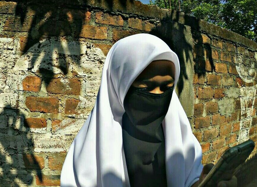 Buatlah Contoh Perilaku Yang Menggambarkan Berani Dalam Membela Kebenaran Angkoo