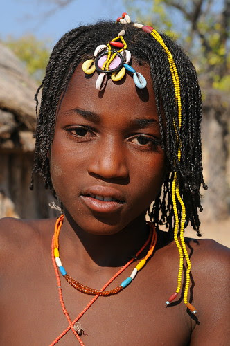 MUDIMBA PEOPLE: BEAUTIFUL AND FASHIONABLE ANGOLAN 