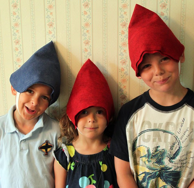 An Impromptu Sewing Session... from the mind of a seven year old