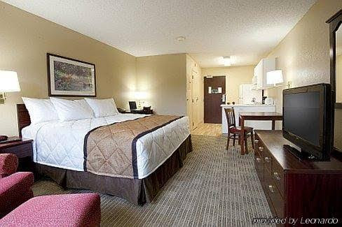 Extended Stay America - Detroit - Auburn Hills - Featherstone Rd. image 2