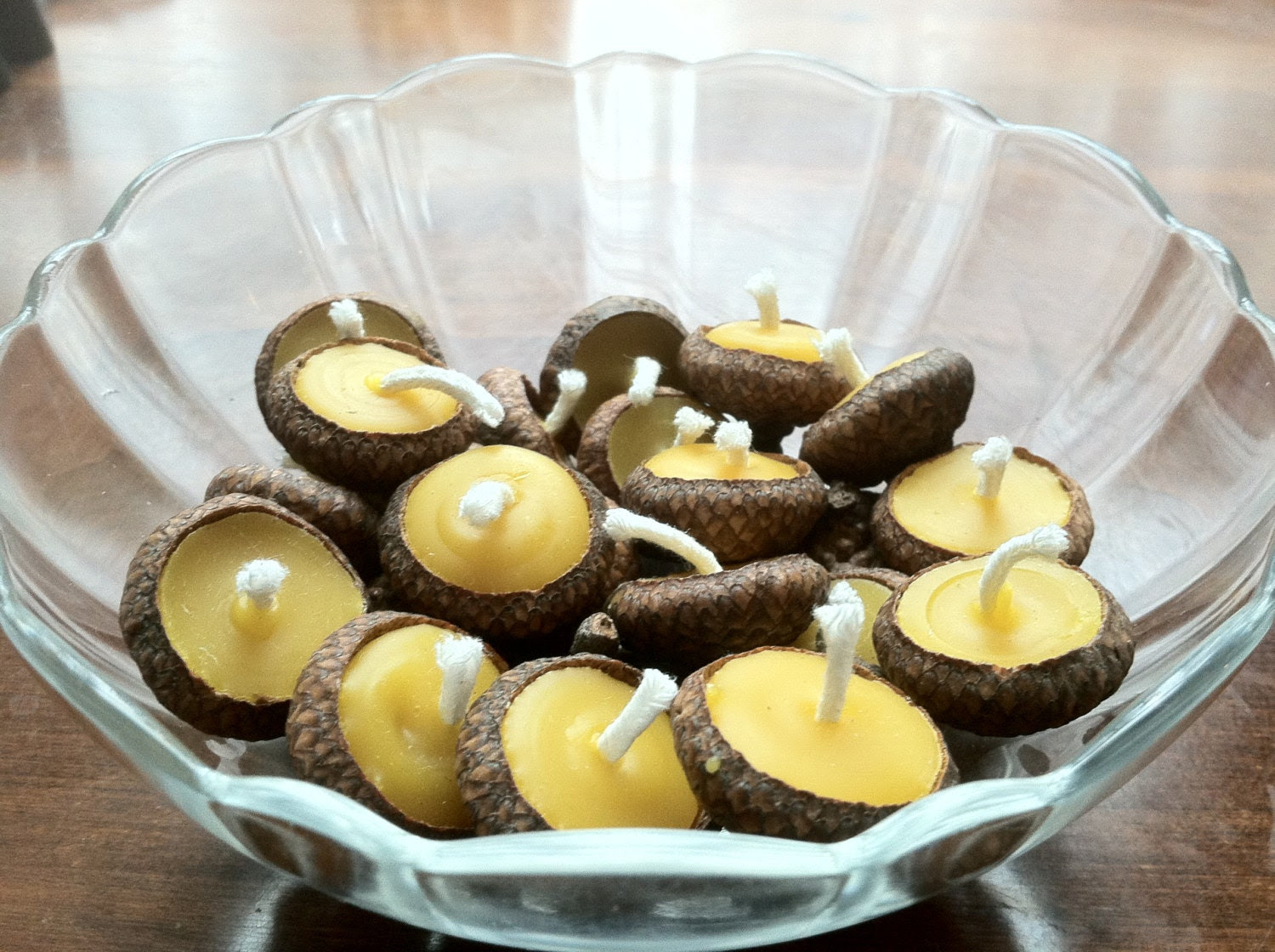 12 Acorn cap floating candles - LightofdayCreations 12 Acorn cap floating candles - LightofdayCreations