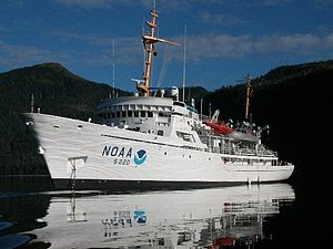 English: Image of the NOAA Ship Fairweather