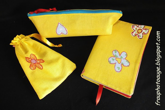 Kollektion Gelb mit Blume