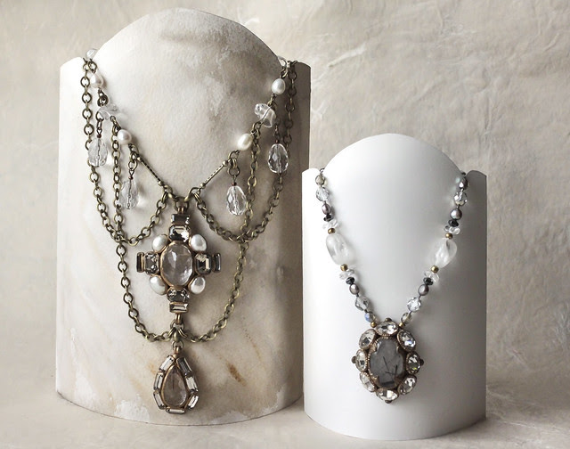 Card paper jewellery stand