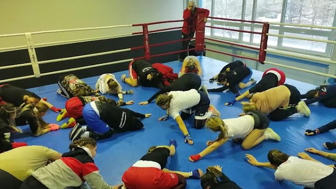 Тульские спортсменки готовятся к чемпионату и первенству ЦФО по боксу