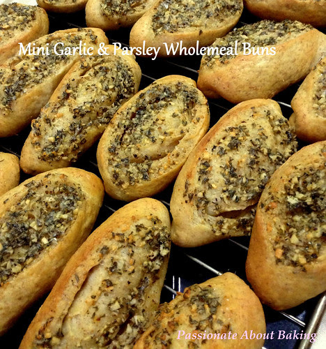 bread_garlicparsley05
