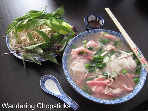 Pho Bo (Vietnamese Beef Noodle Soup) 1
