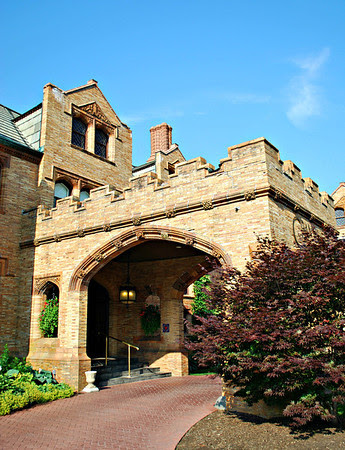 Porte-cochère of the Mansion at the Cranwell Resort, Spa, and Golf Club