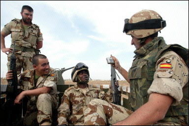 http://www.armyrecognition.com/News/April_2004/Spanish_Soldier_03.jpg