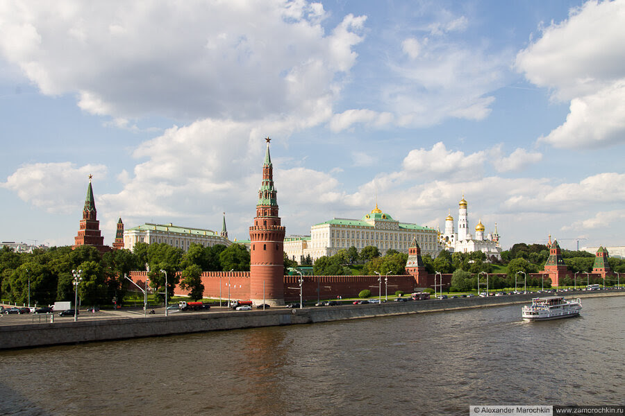 Вид на Кремль с Большого Каменного моста