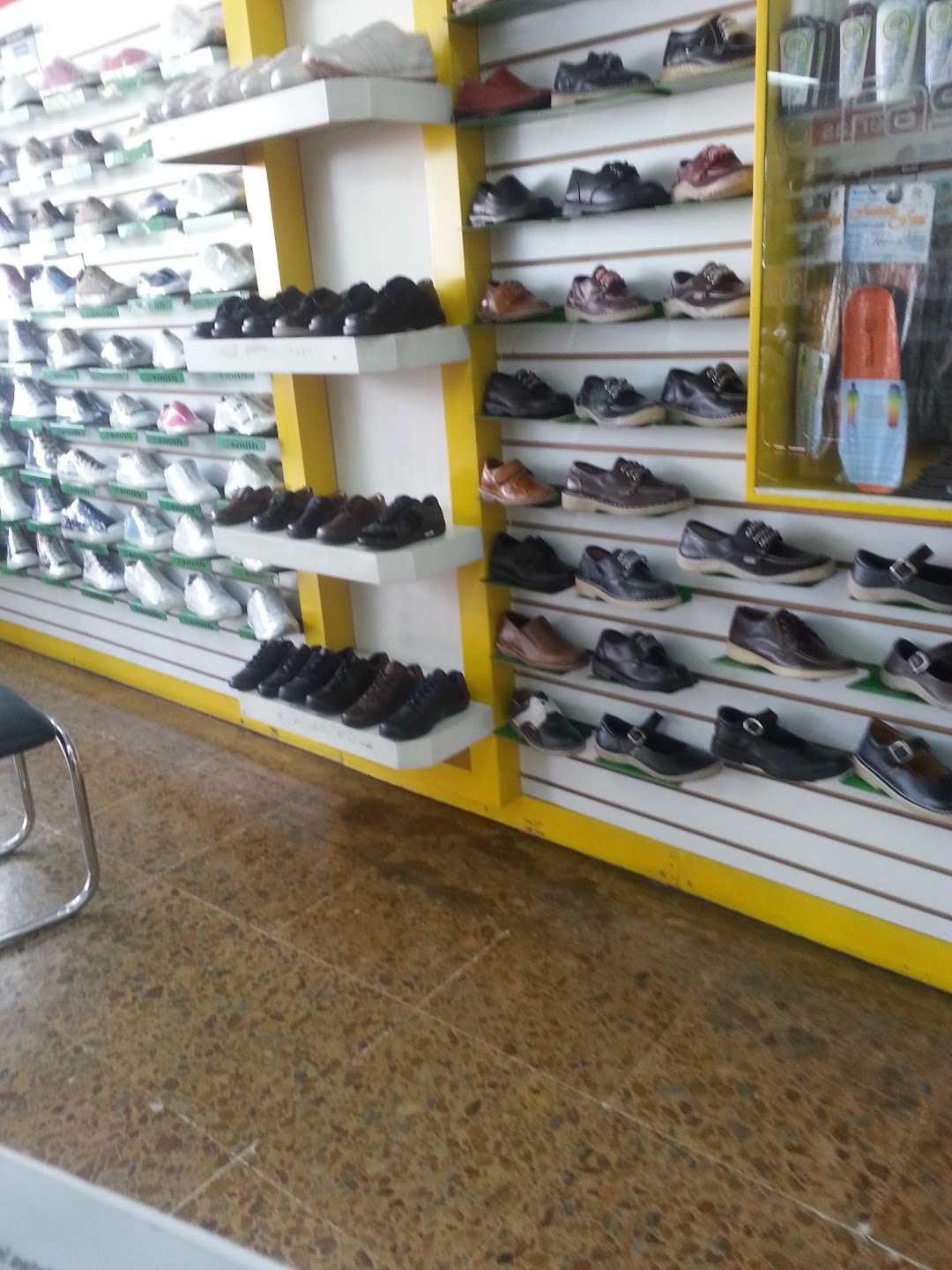 Smith Shoes