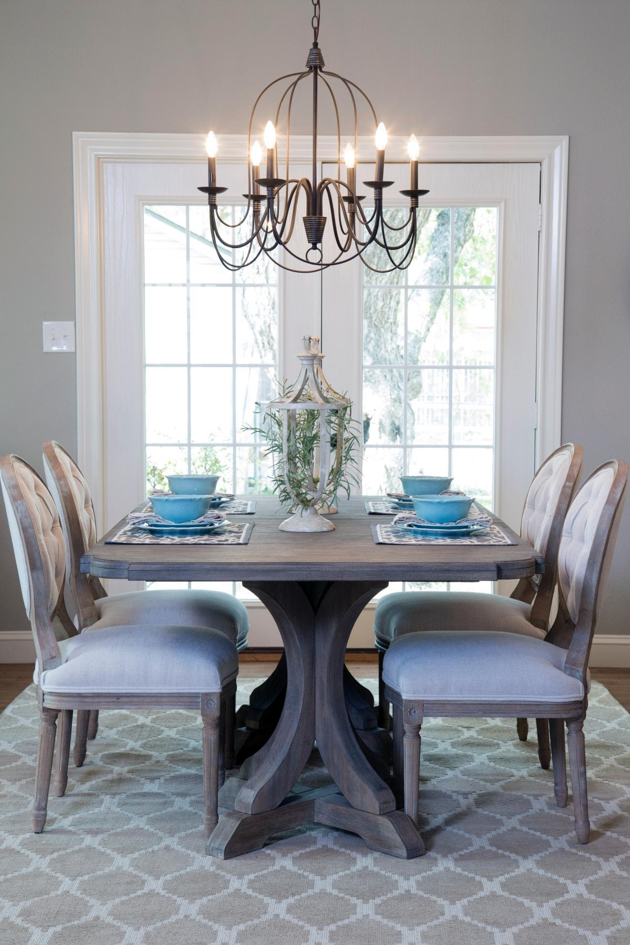 A 1940s Vintage Fixer Upper for FirstTime Homebuyers HGTV\u002639;s Fixer Upper With Chip and Joanna A 1940s Vintage Fixer Upper for FirstTime Homebuyers HGTV\u002639;s Fixer Upper With Chip and Joanna