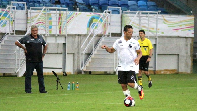 ABC - Levy, lateral-direito (Foto: Andrei Torres/ABC FC/Divulgação)