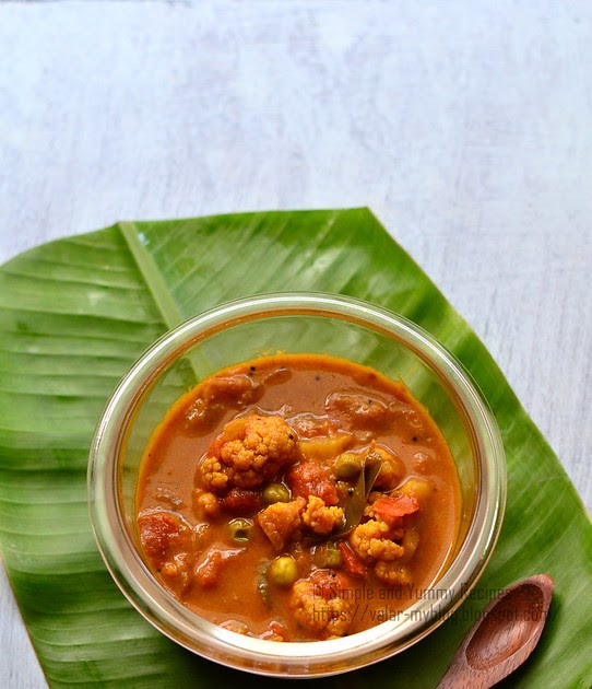 South Indian Style Cauliflower & Peas Kuzhambu / Gravy For Idli And Dosa