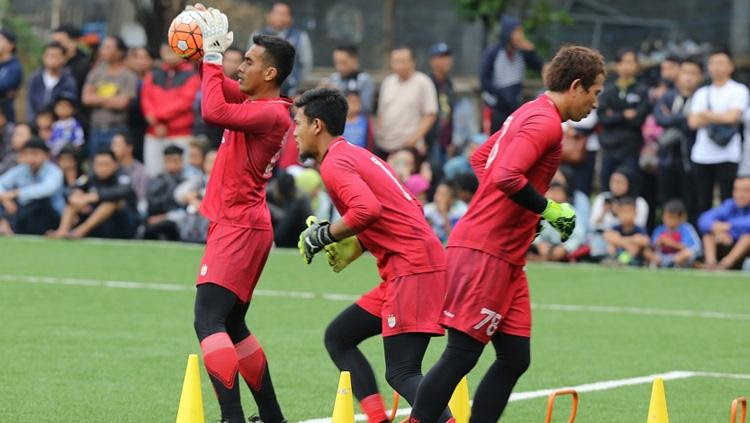 Indosport - Imam Arief Fadillah, Muhammad Natshir, dan I Made Wirawan saat jalani latihan.