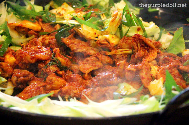 Cooking Yoogane's Marinated Chicken Galbi