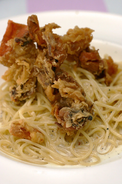 "Sissy Crab Pasta" - Deep-fried soft-shell crab with cream pasta