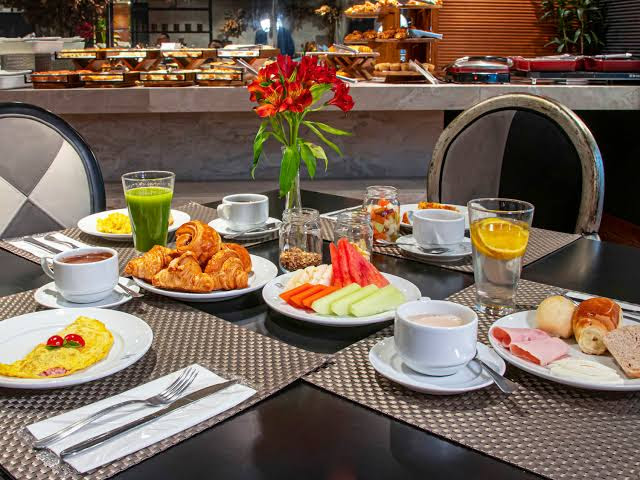 Horário de funcionamento de Grand Mercure Curitiba Rayon