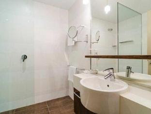 Quality Hotel Taylors Lakes Melbourne
