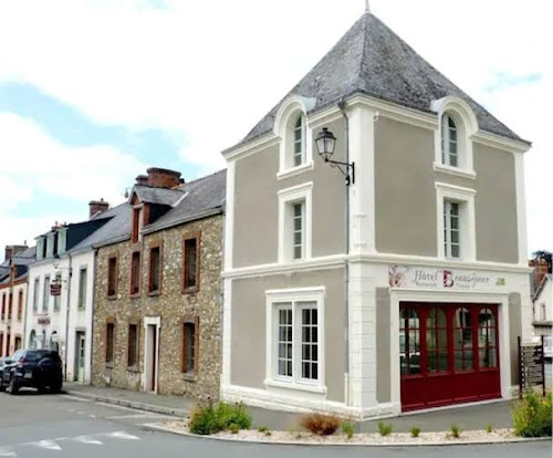 Logis Hôtel Beauséjour à Sainte-Suzanne-et-Chammes