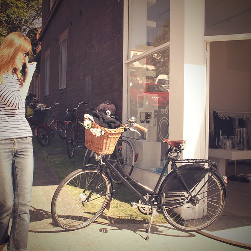 cycle chic sundays - to market