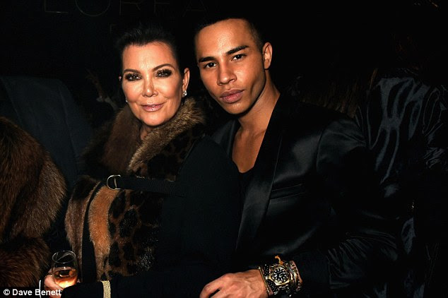 Pals: Kris colocada acima de uma tempestade com Balmain designer e amigo próximo Olivier Rousteing