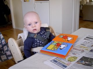 Första gången i barnstol, 4 månader - FilipSundström