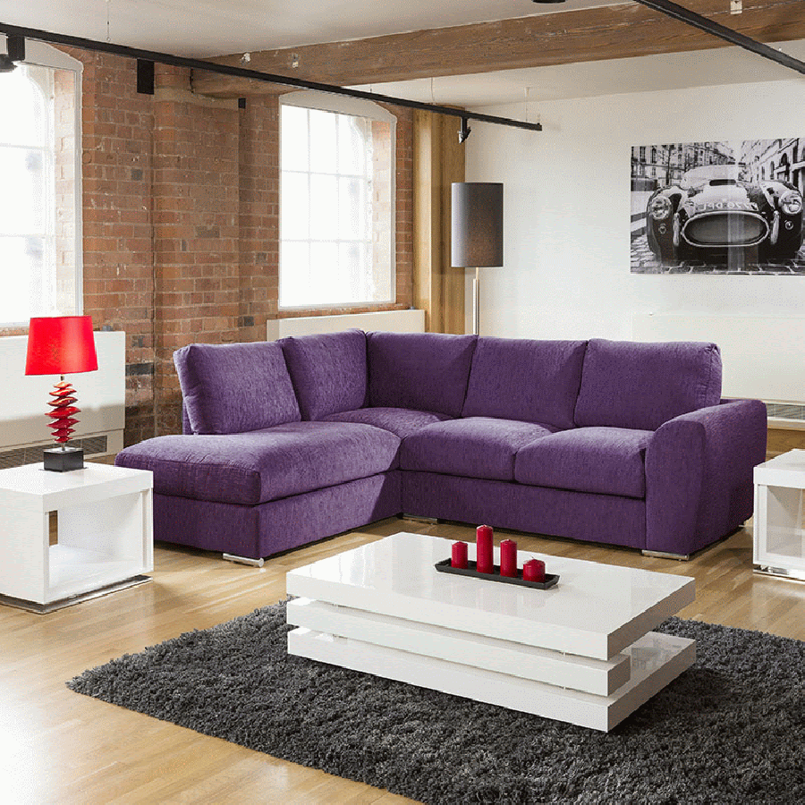 Stylish Living Room Design With Divan Sofa