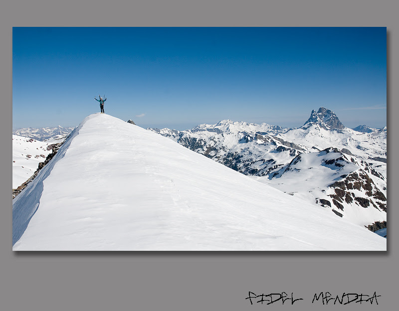 Txuma Ruiz en la cima del Arroyeras 2565 m