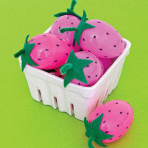 8 Fun and Easy Unique Plastic Easter Egg Crafts 8 Fun and Easy Unique Plastic Easter Egg Crafts