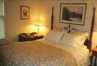 Boutique Hotel «Inn On The River», reviews and photos, 205 SW Barnard St, Glen Rose, TX 76043, USA