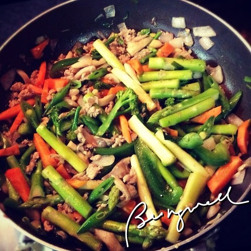 Cooking Stir-fried Mixed Vegetables