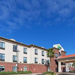Holiday Inn Express & Suites Picayune