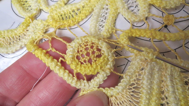 center needle lace filling