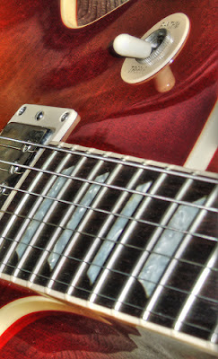 Electric guitar tips for beginner: Understand your guitar selector switch.