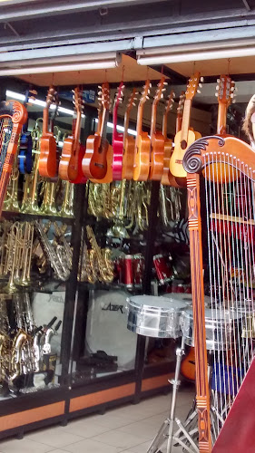 Opiniones de CASA MUSICAL HUARAZ en Lima - Tienda de instrumentos musicales