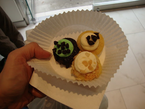 Baked By Melissa mini cupcakes