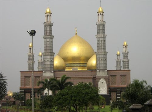 Masjid KubahEmas Depok Indonesia